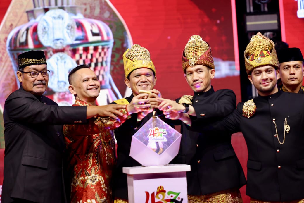 Wagub Aceh Fadhlullah Resmi Buka Pekan Kebudayaan Aceh Barat 2025
