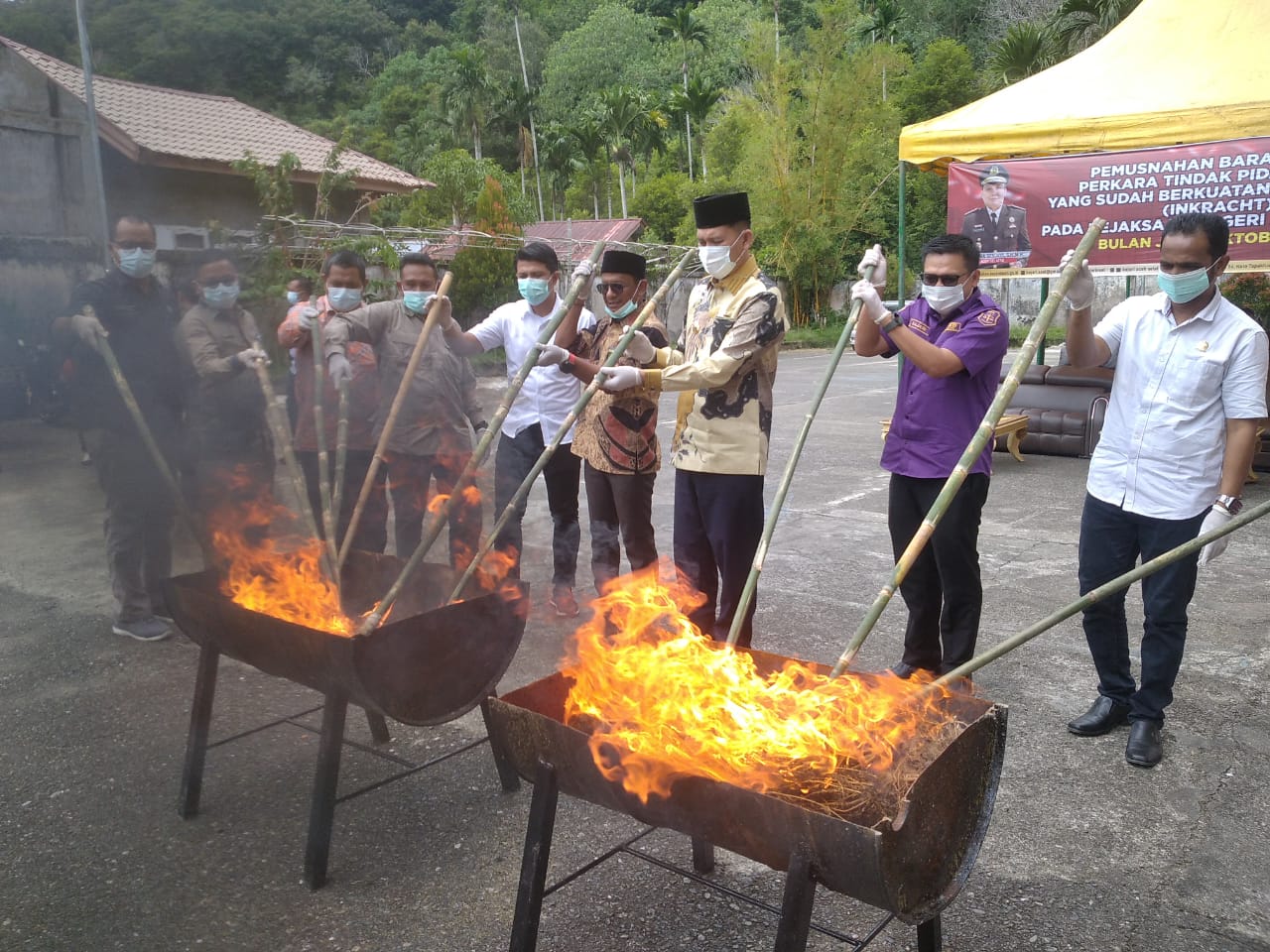 Hadiri Pemusnahan Barang Bukti, Bupati Mirwan MS Tegaskan Komitmen Bersama Aceh Selatan Bebas dari Narkoba
