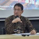 Debat Impor Pakaian Bekas Memanas, Purbaya Dorong Daur Ulang, Maman Tekankan Produk Lokal