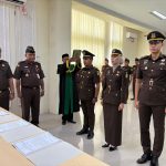 Kepala Kejaksaan Negeri Kota Subulussalam Melakukan Pelantikan dan Pengambilan Sumpah Tiga Pejabat Eselon V