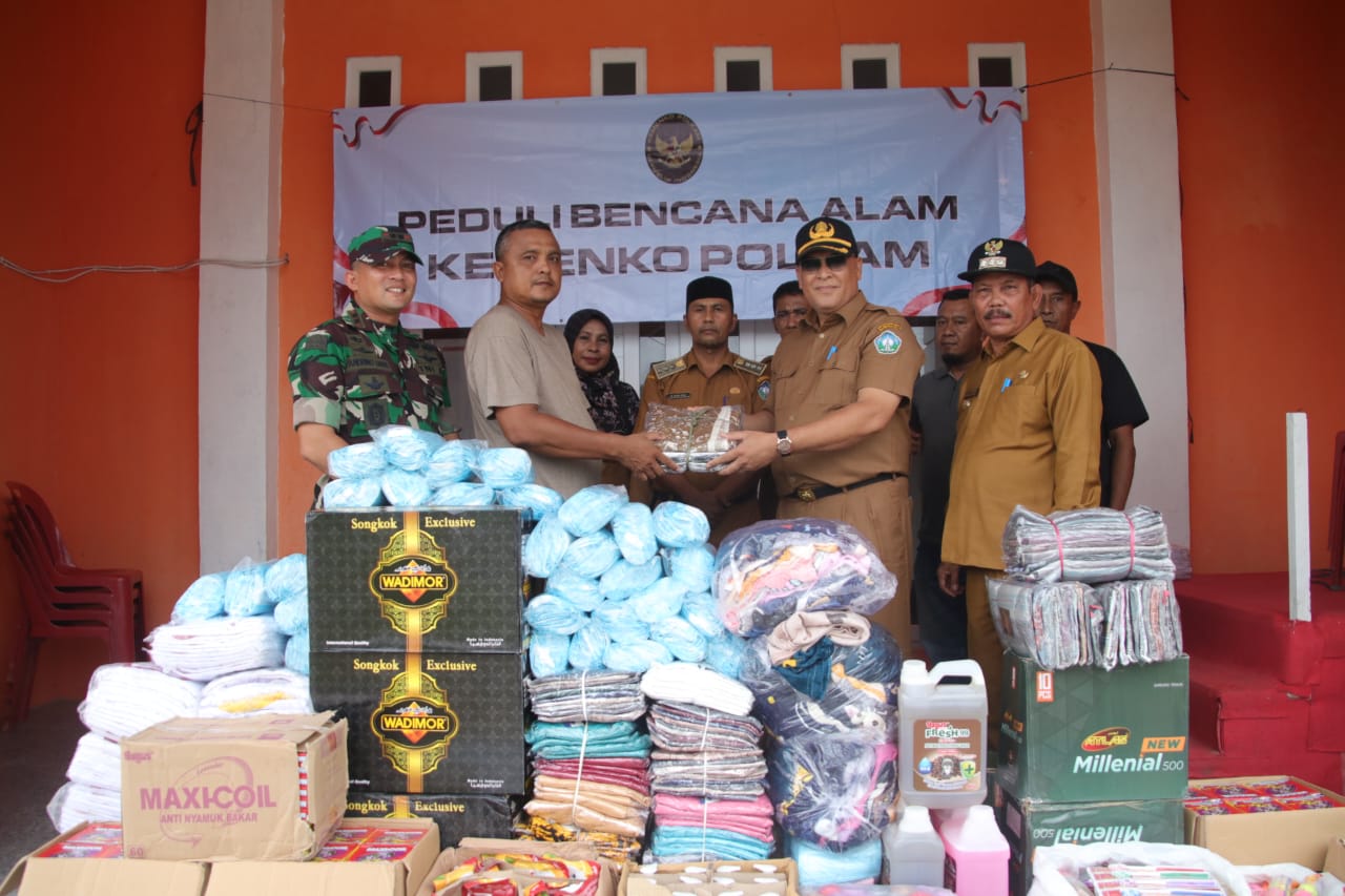 ‎Pemkab Aceh Selatan Bersama Satgas Gulbencal Salurkan Bantuan Logistik Kemenko Polhukam untuk Warga Terdampak Banjir Trumon Raya